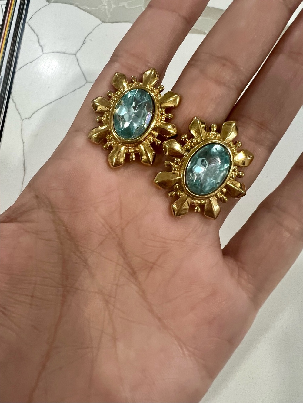 Vintage Avon Aqua Blue Faceted Glass Gold Tone Statement Earrings